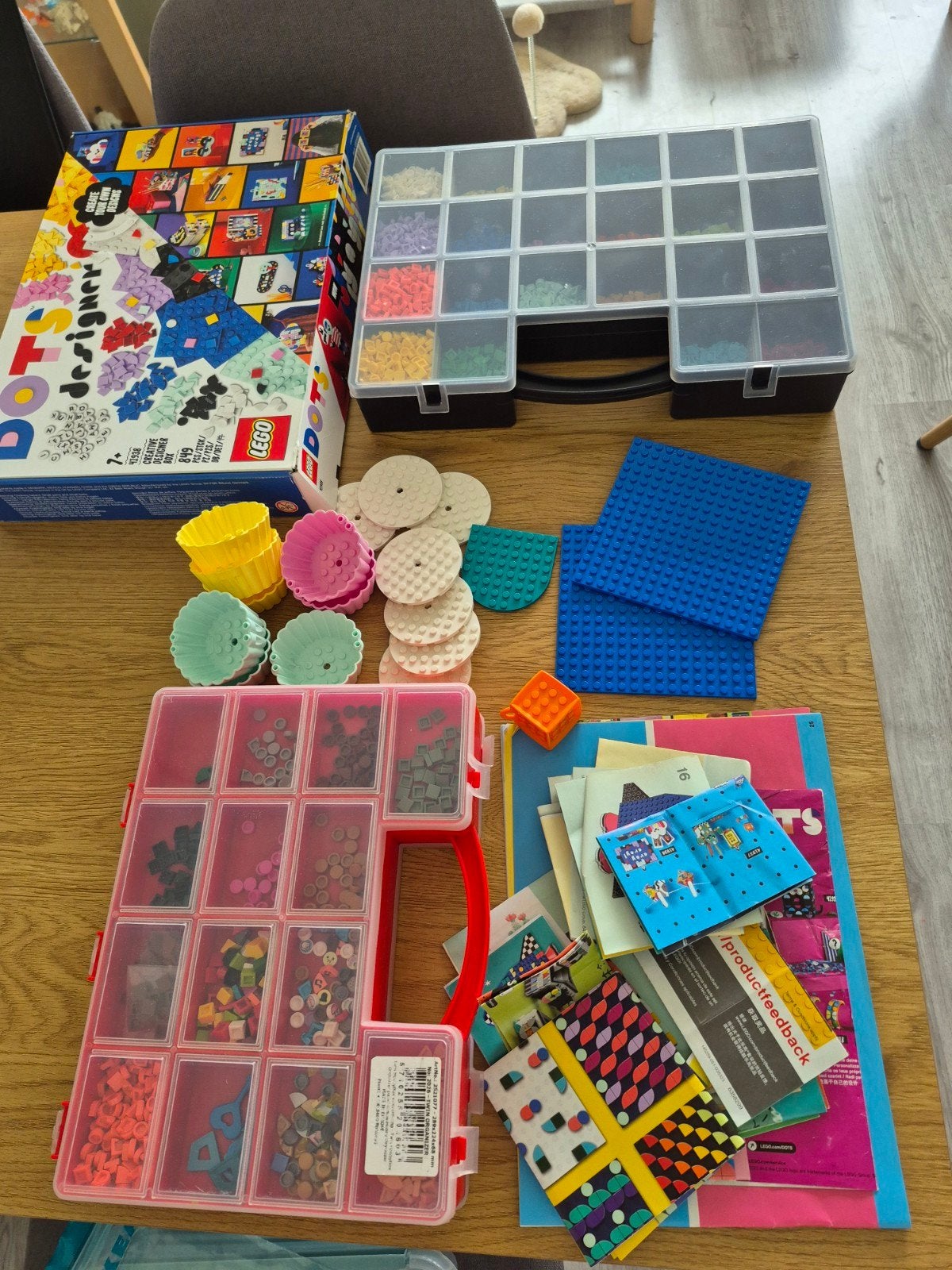 Lego dots, Kinderen en Baby's, Speelgoed | Duplo en Lego, Ophalen of Verzenden, Zo goed als nieuw