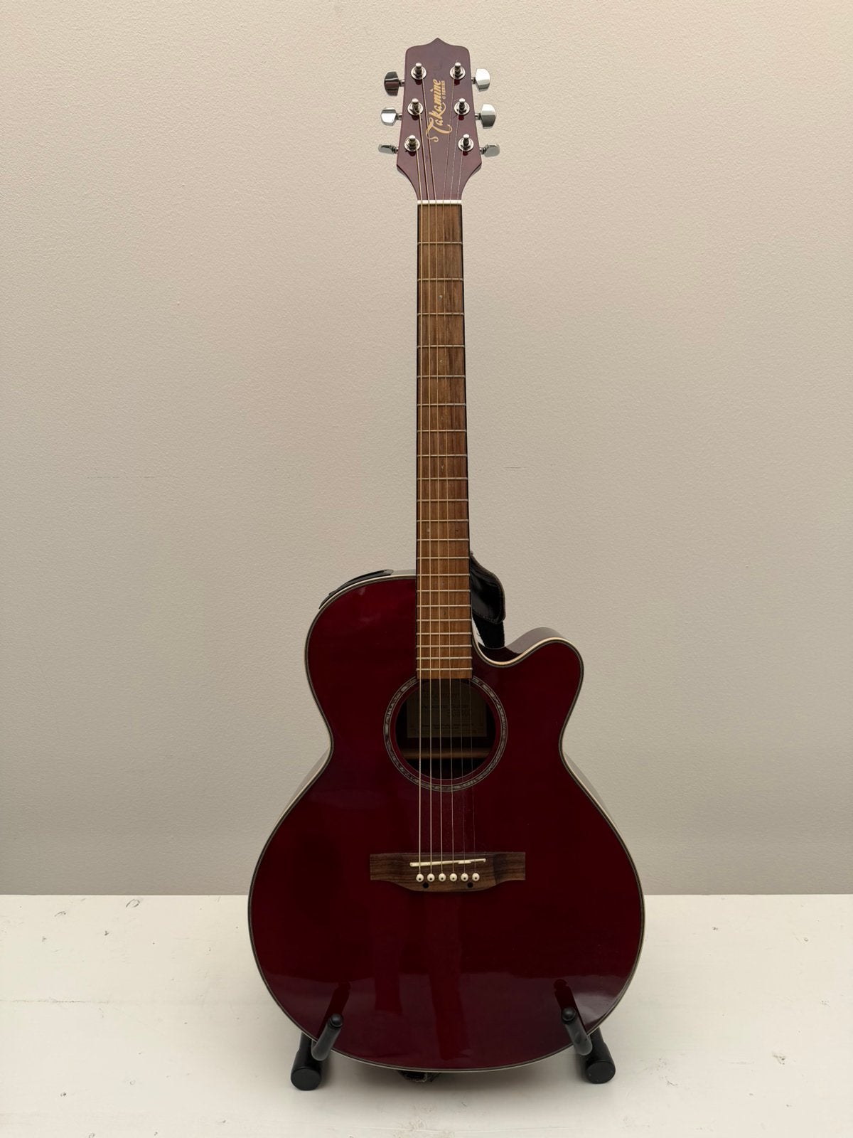 Takamine EG540C elektro-akoestische gitaar + Taylor hardcase, Ophalen, Zo goed als nieuw, Western- of Steelstringgitaar, Met koffer