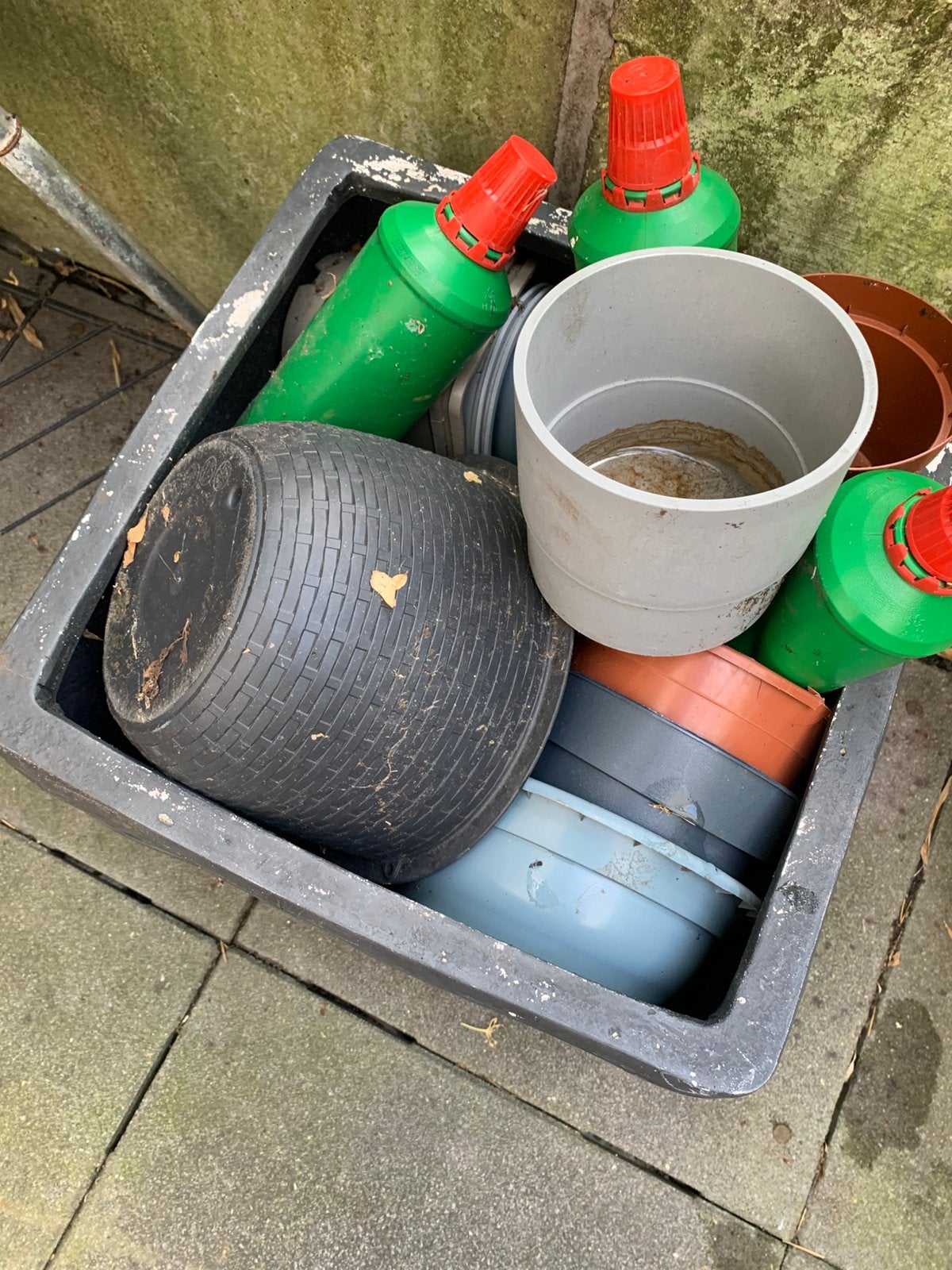 GRATIS Tientallen kweekpotjes, veel verschillende maten, Ophalen, Gebruikt