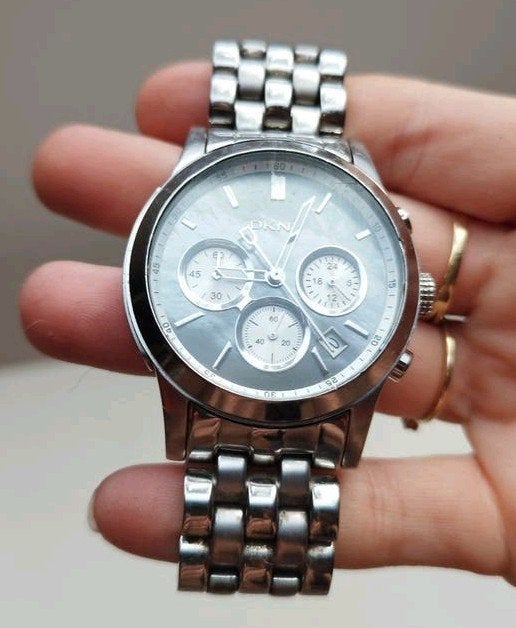 DKNY Dames horloge parelmoer wijzerplaat Zilver, Sieraden, Tassen en Uiterlijk, Horloges | Dames, Staal, DKNY, Polshorloge, Ophalen of Verzenden