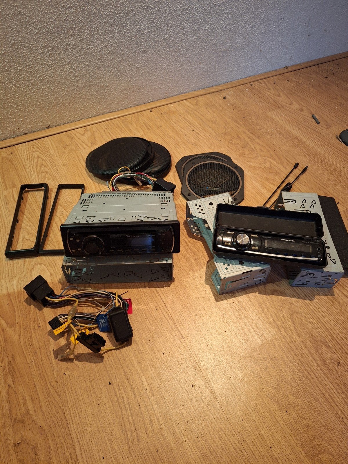Set autoradio,s en toebehoren, Auto diversen, Autoradio's, Ophalen of Verzenden