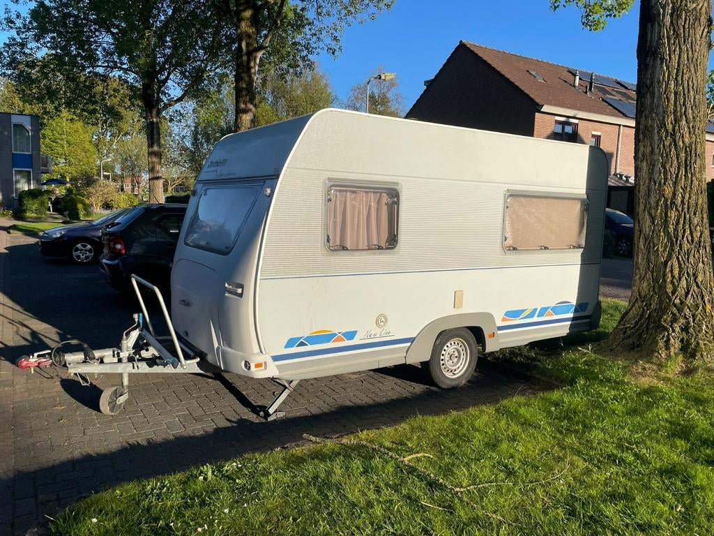 Dethleffs 420 New Line Caravan - Compact en Compleet, Vast bed, Rondzit, 750 - 1000 kg, Particulier