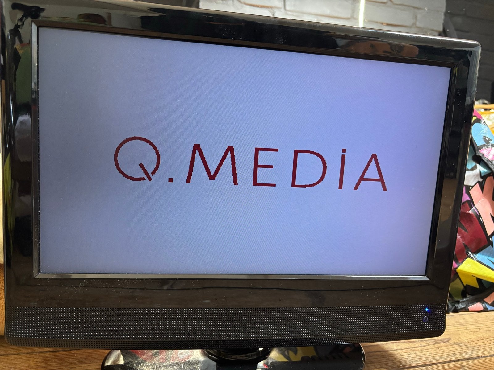 19.5" LCD TV met ingebouwde DVD-speler, Gebruikt, 50 Hz, 40 tot 60 cm, Ophalen