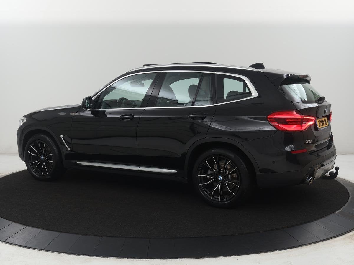 BMW X3 xDrive20i | Trekhaak | Panoramadak | Adaptive cruise, Auto's, Automaat, 1998 cc, Stof, Gebruikt