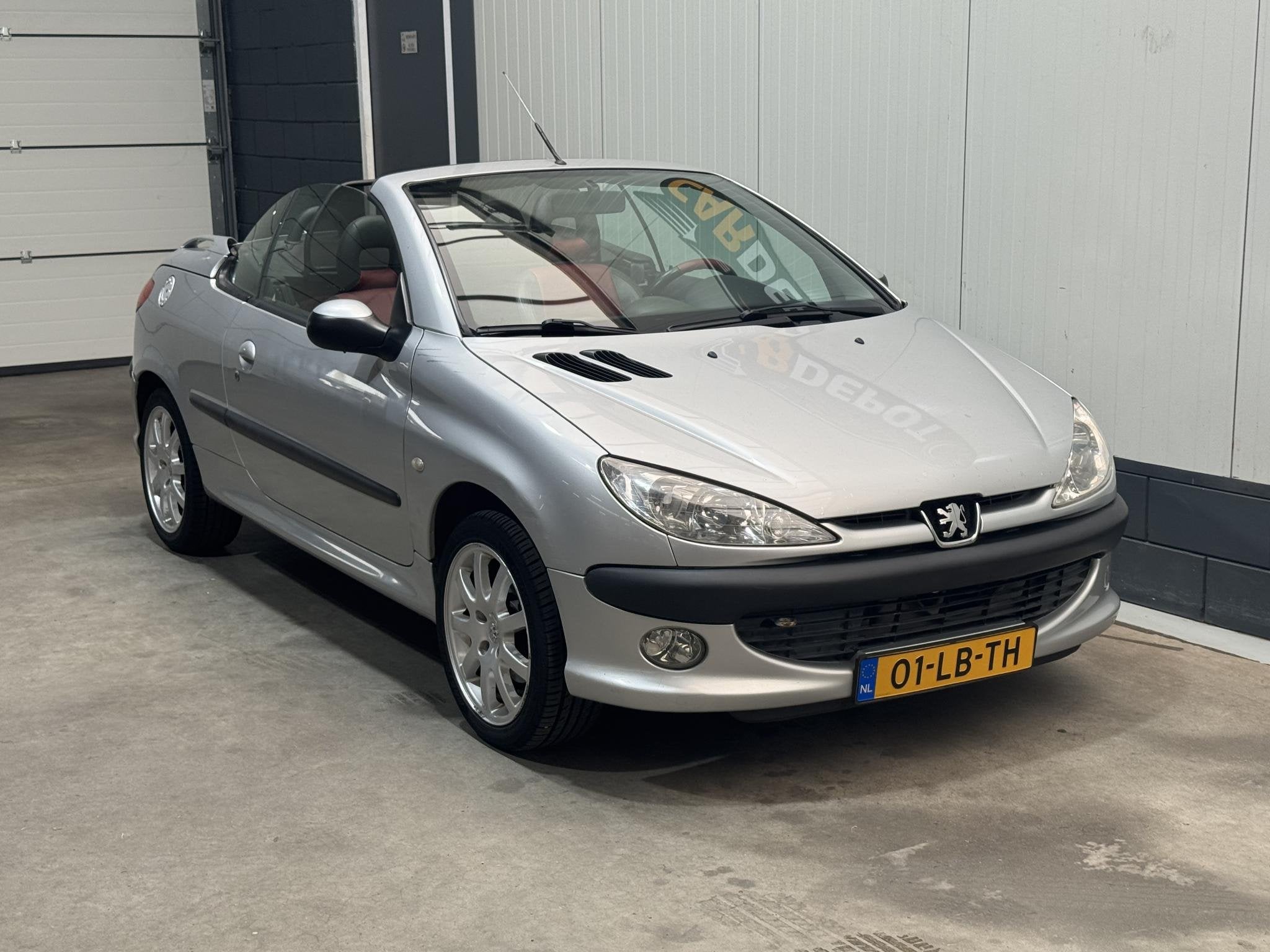Peugeot 206 CC 1.6-16V, Voorwielaandrijving, Elektrische ramen, Stof, Gebruikt