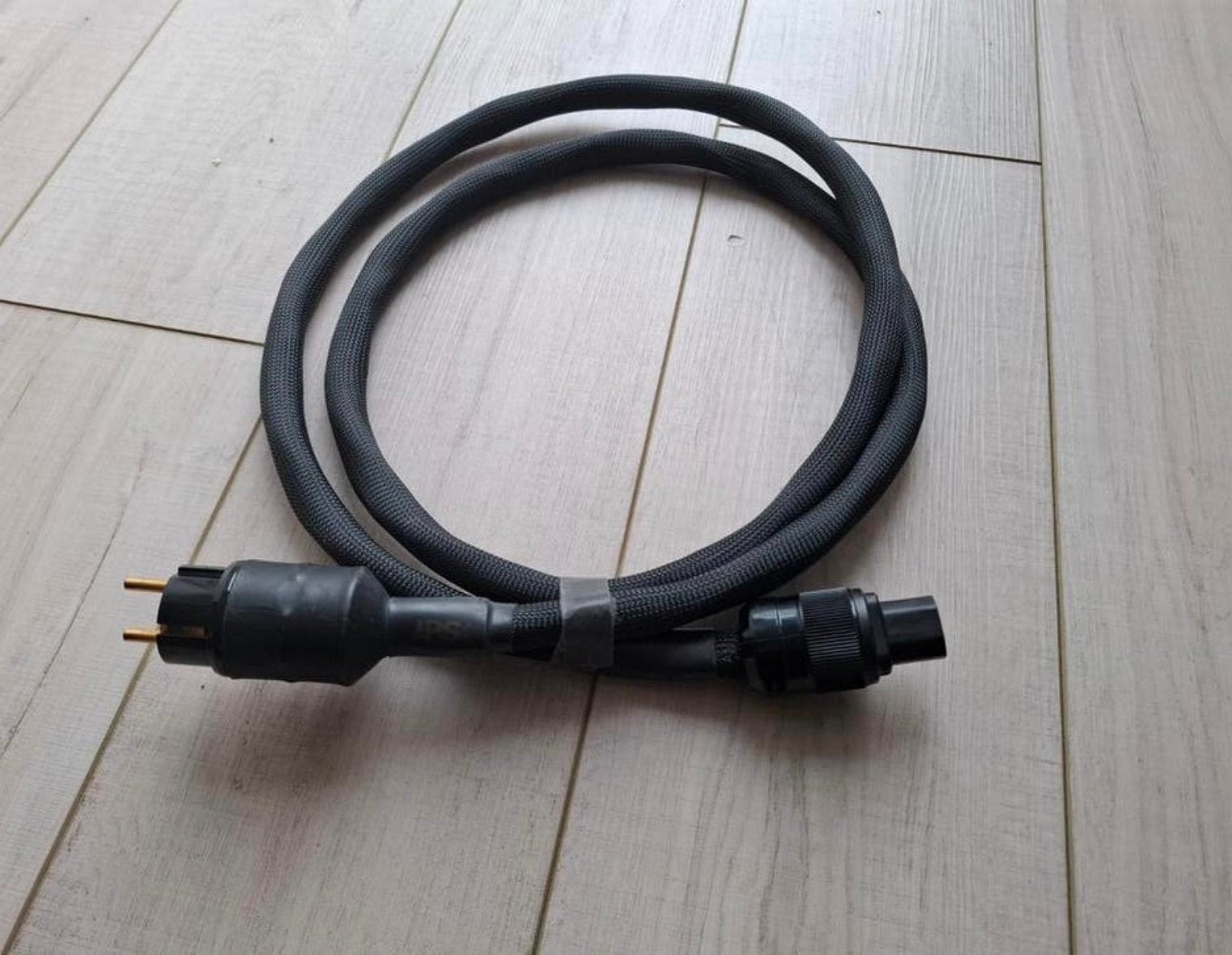 JPSLabs The Power A/C+ 2 m of NBS Active IV powercord 1,8 m, Audio, Tv en Foto, Ophalen of Verzenden, Zo goed als nieuw, Minder dan 2 meter