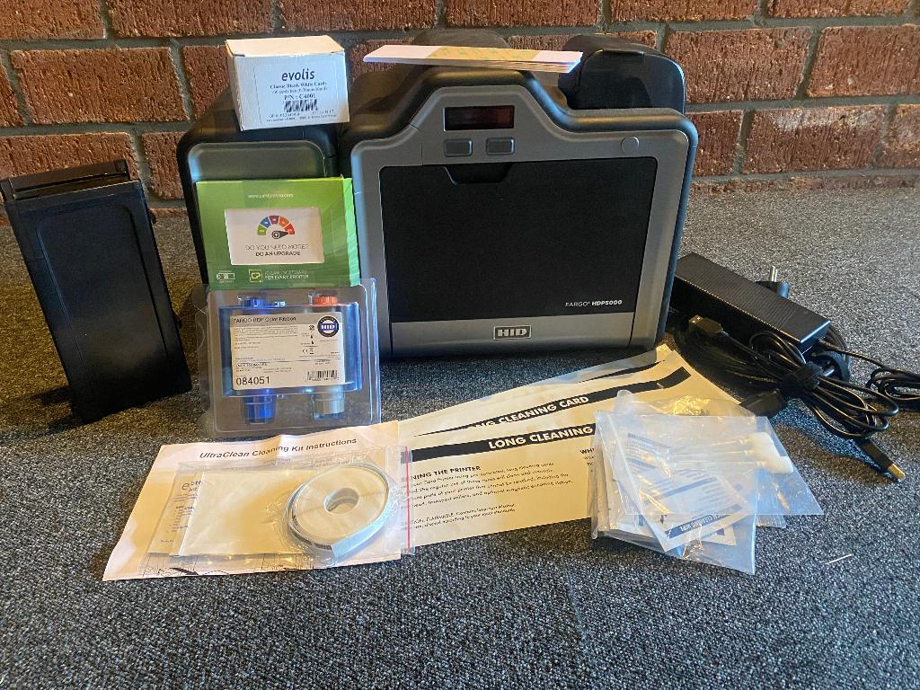 HID FARGO HDP5000 professionele pasjesprinter COMPLEET, Computers en Software, Printers, Ophalen, Printer, Kleur printen, Zo goed als nieuw