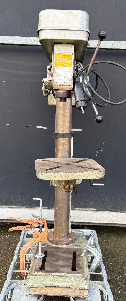 Tafel boormachine Huvema HU16, 600 watt of meer, Variabele snelheid, Zo goed als nieuw, Ophalen