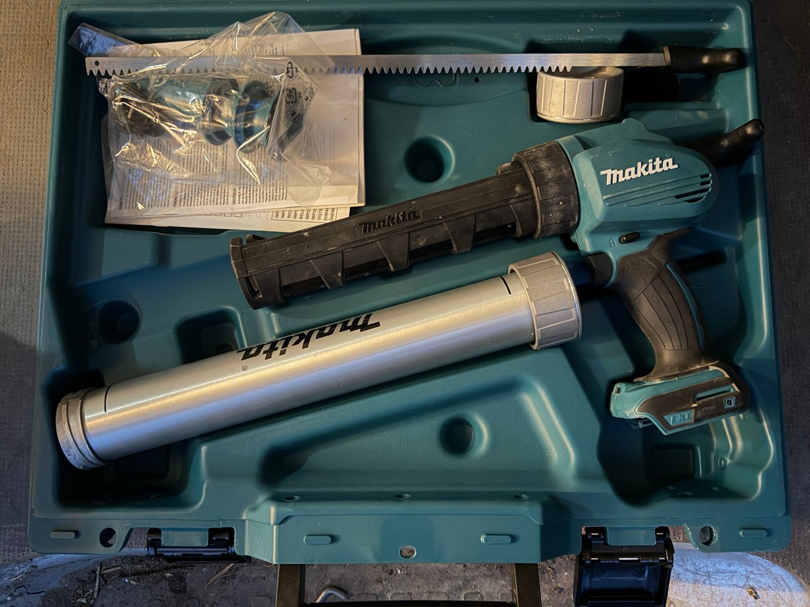 Makita DCG180 Kit Accu Kitspuit - Zo goed als nieuw, Ophalen of Verzenden, Zo goed als nieuw
