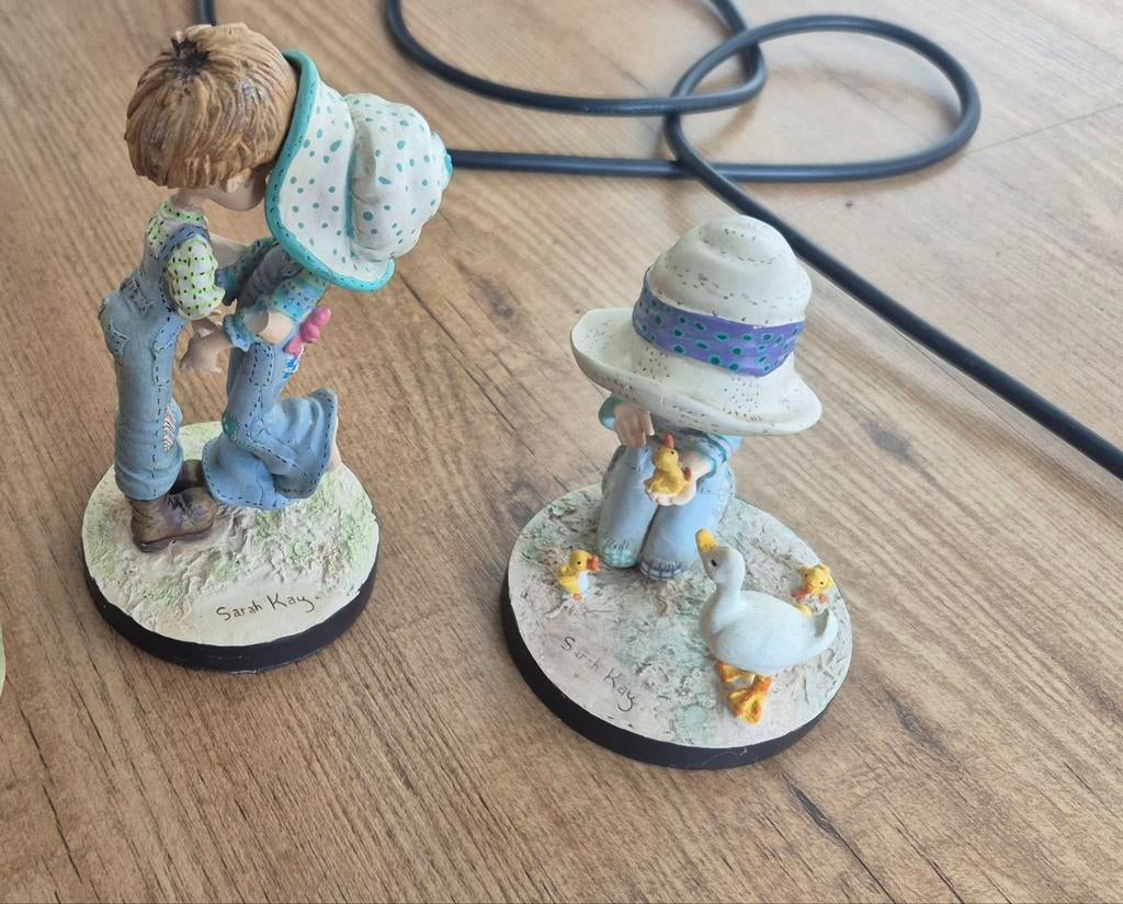 2 Sarah Kay beeldjes, Verzamelen, Ophalen of Verzenden, Zo goed als nieuw