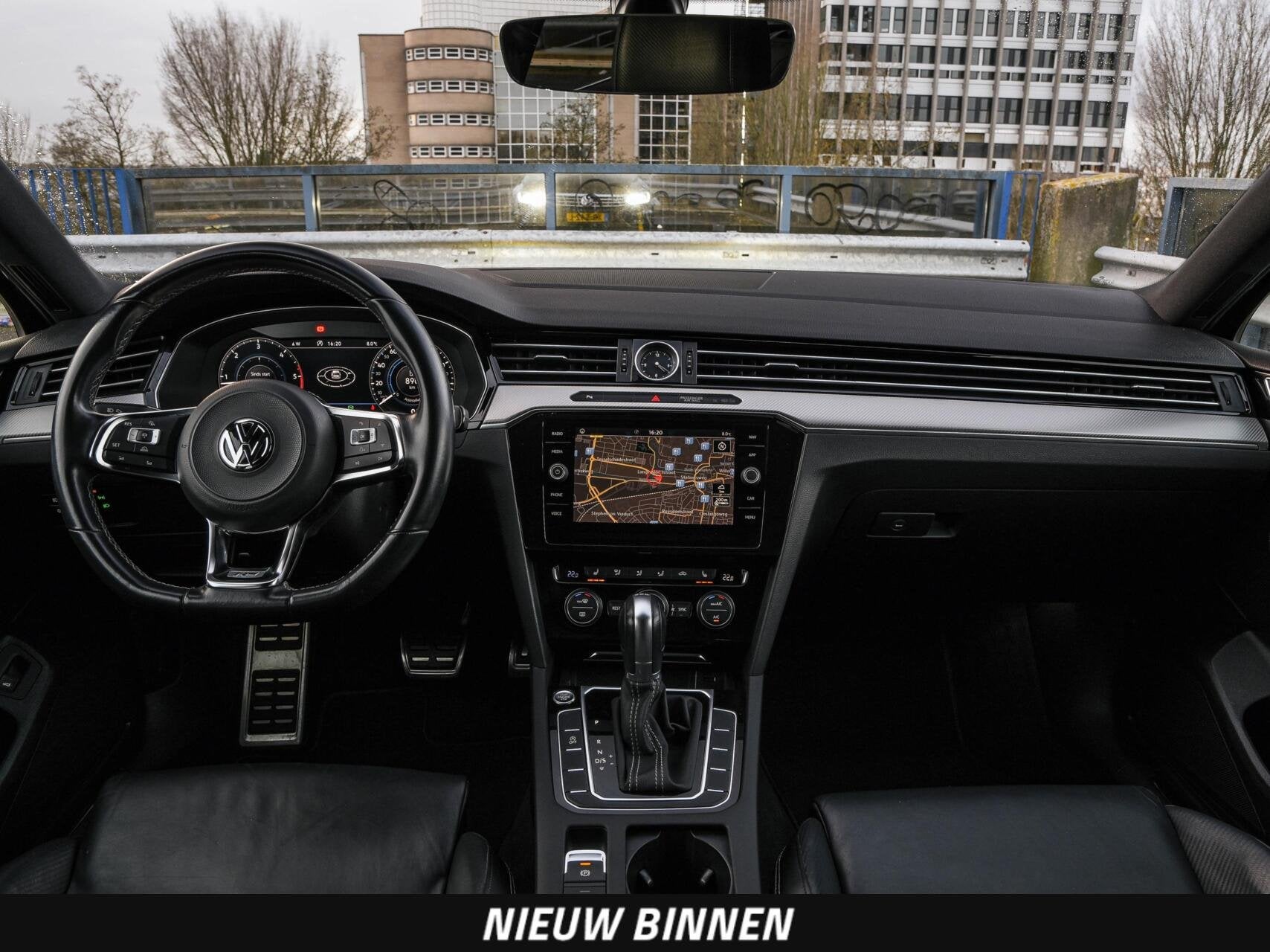 Volkswagen Passat Variant 1.6 TDI DSG Highline R-Line Faceli, Auto's, Gebruikt, 4 cilinders, 23 km/l, Diesel