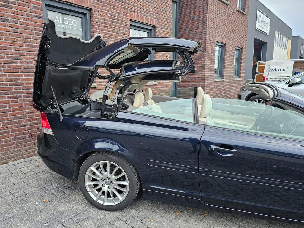 Volvo C70 Convertible 2.5 T5 Summum / Automaat, Gebruikt, 2521 cc, Bedrijf, 1625 kg