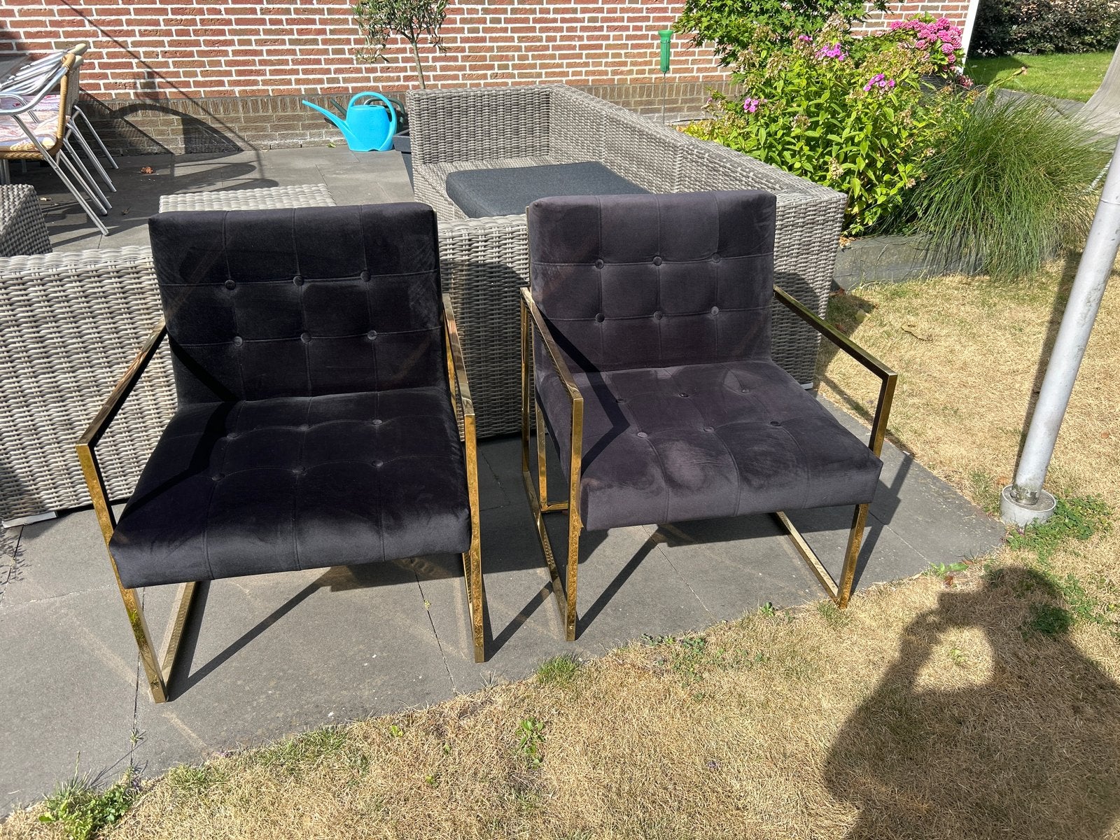 Set van 2 zwarte fluwelen fauteuils met gouden frame, Ophalen, Minder dan 75 cm, Zo goed als nieuw, Metaal