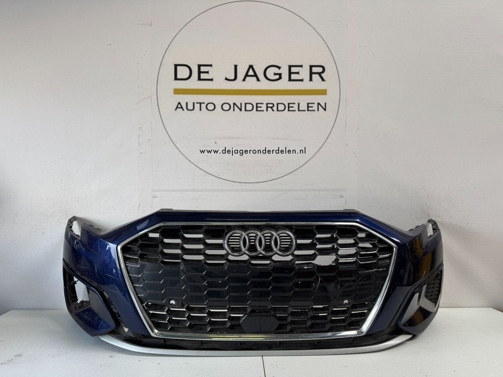 AUDI A3 8Y0 8Y VOORBUMPER BUMPER 8Y0807437, Gebruikt, Voor, AUDI AG, Auto-Union-Strasse 1
85045  Ingolstadt, DE