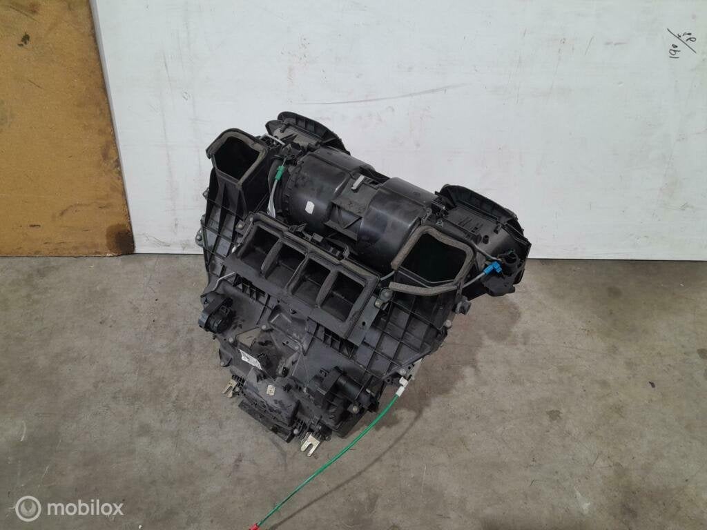 Kachelhuis Range Rover L322 Vogue Kachel Huis Blower Motor, Land Rover, Ophalen of Verzenden
