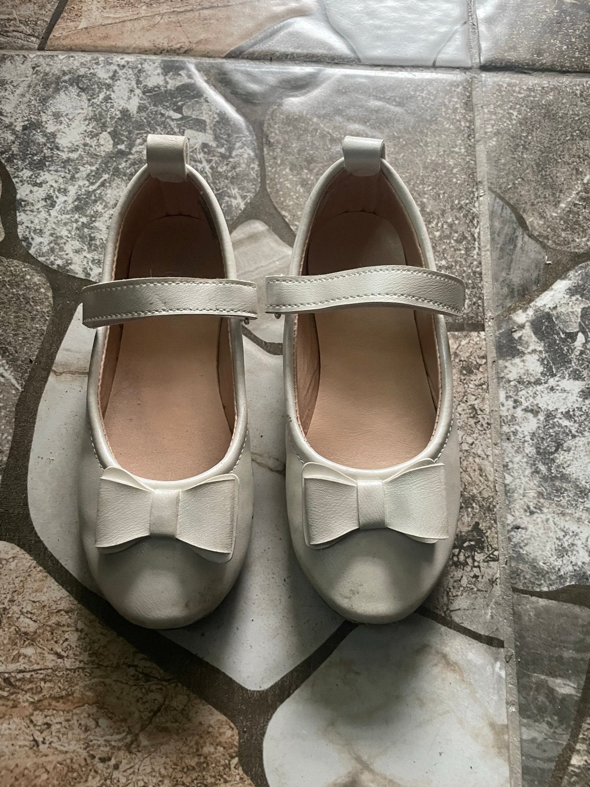 Witte Meisjesschoenen met Strik - Maat 30, Ophalen of Verzenden, Gebruikt, Meisje, Schoenen