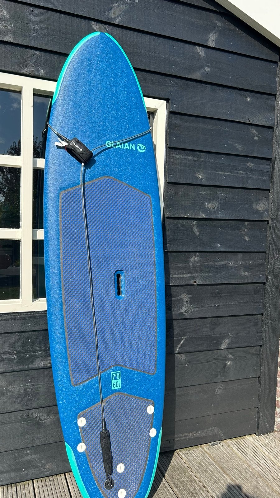 Olaian 7.0 60L Surfboard - Zo goed als nieuw, Watersport en Boten, Golfsurfen, Ophalen, Zo goed als nieuw, Funboard, Met vinnen