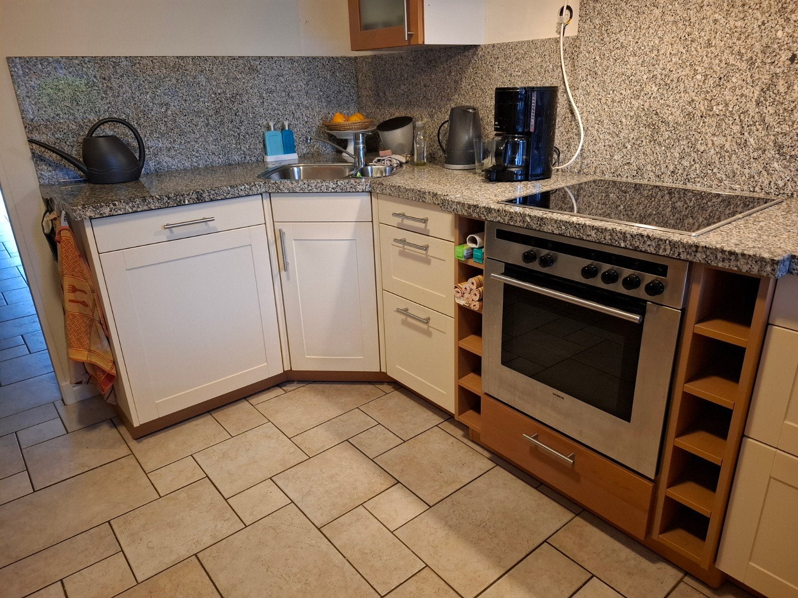 Siematic keuken met inbouwapparatuur, Ophalen, Gebruikt, U-keuken, Graniet of Steen