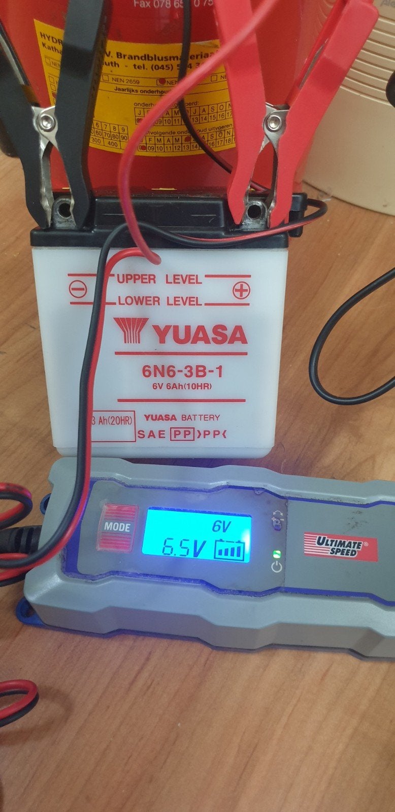 Nieuwe Yuasa 6V 6Ah (10HR) accu - 6N6-3B-1, Motoren, Ophalen, Nieuw