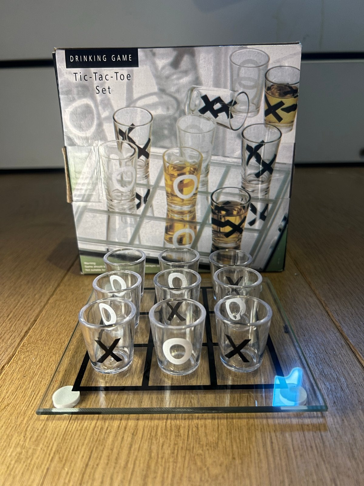 Tic-Tac-Toe Drinkspel - Nieuw in doos, Hobby en Vrije tijd, Een of twee spelers, Ophalen of Verzenden, Nieuw