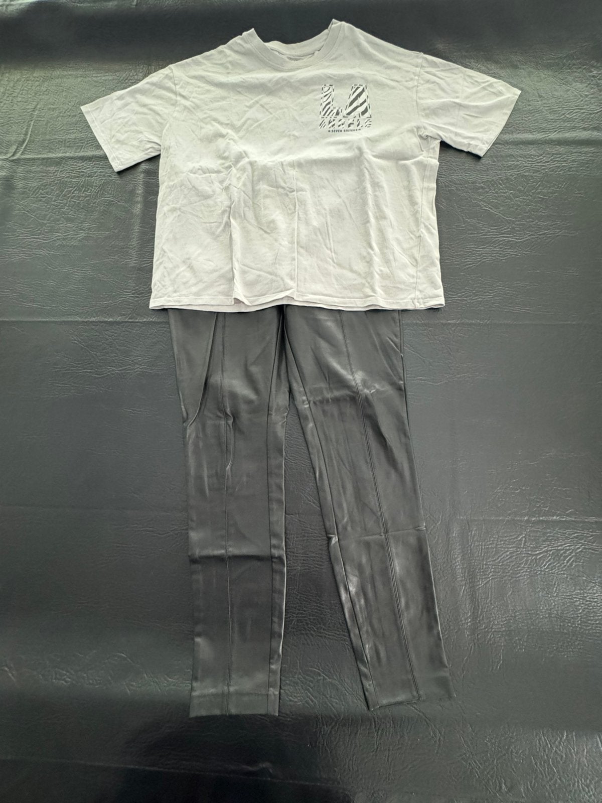 Dames kledingpakket M 38 40 T-shirt + lederlook broek, Ophalen of Verzenden, Gedragen, Maat 38/40 (M)