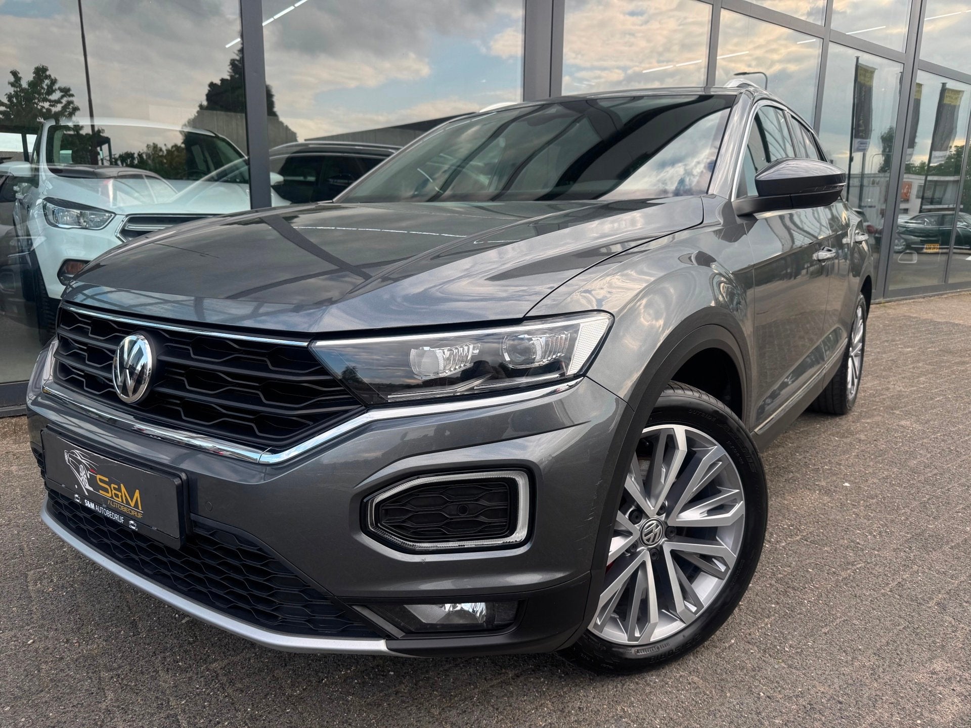 Volkswagen T-ROC 2.0 TSI 4Motion Sport | Carplay | Trekhaak, Auto's, Volkswagen, Automaat, 15 km/l, Gebruikt, Euro 6