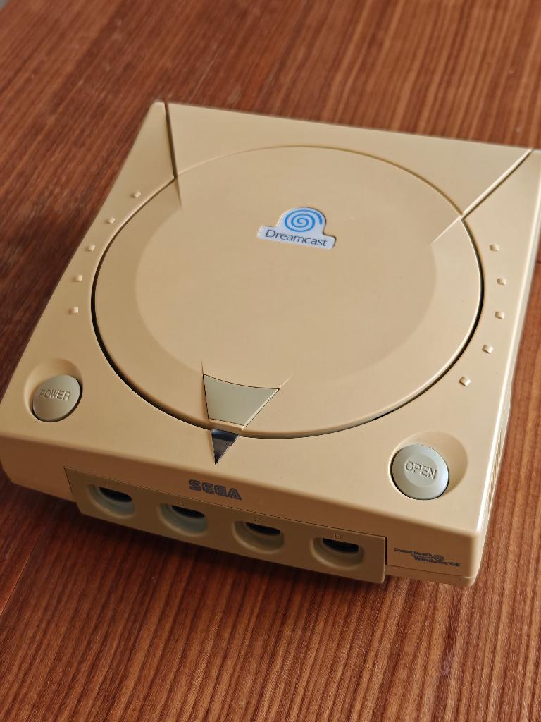 Dreamcast GDEMU, Spelcomputers en Games, Spelcomputers | Sega, Refurbished, Saturn of Dreamcast, Zonder controller, Met games