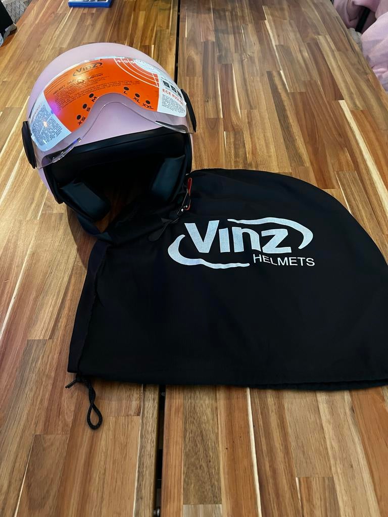 Nieuwe Mat Roze Vinz Scooter Helm Maat S, Fietsen en Brommers, Brommerhelmen, Ophalen of Verzenden, Zo goed als nieuw, Small