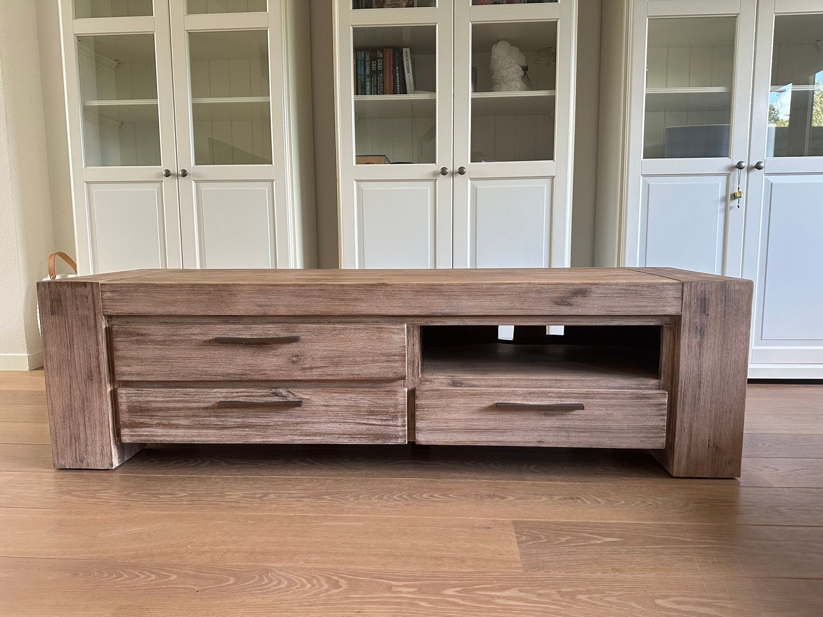 Houten televisie kast, Ophalen, Zo goed als nieuw, 200 cm of meer, Minder dan 100 cm