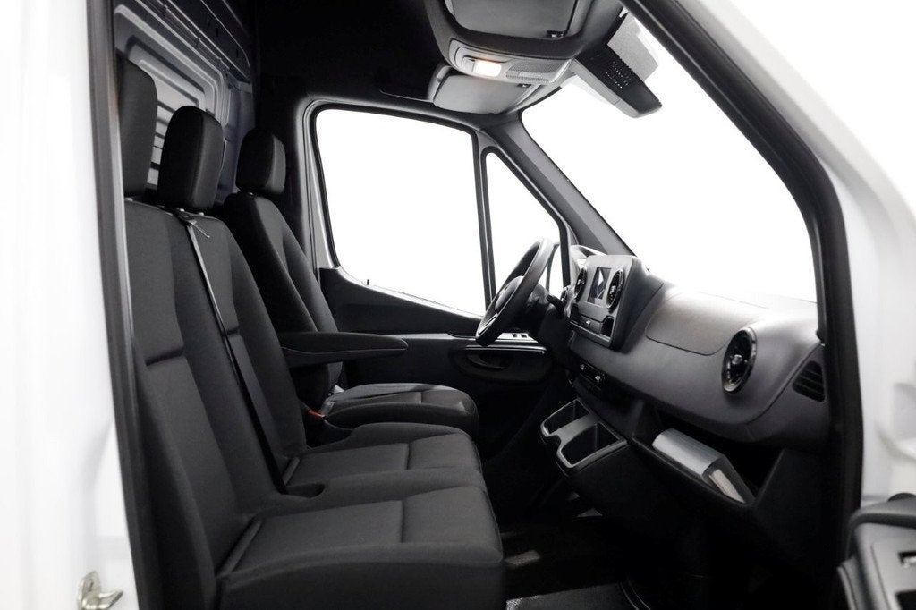 Mercedes-Benz Sprinter 311 CDI 115pk RWD 7G Automaat L2H2 Ai, Auto's, Achterwielaandrijving, Gebruikt, Euro 6, 2000 kg