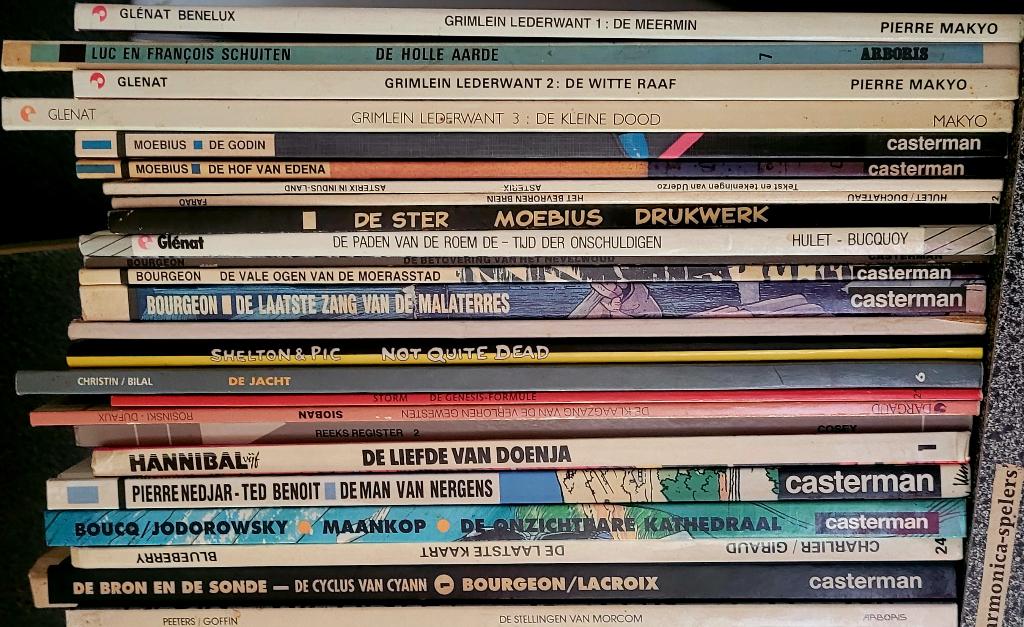 Stapel strips hard- en sofcover, Gelezen, Ophalen of Verzenden, Moebius, Meerdere stripboeken