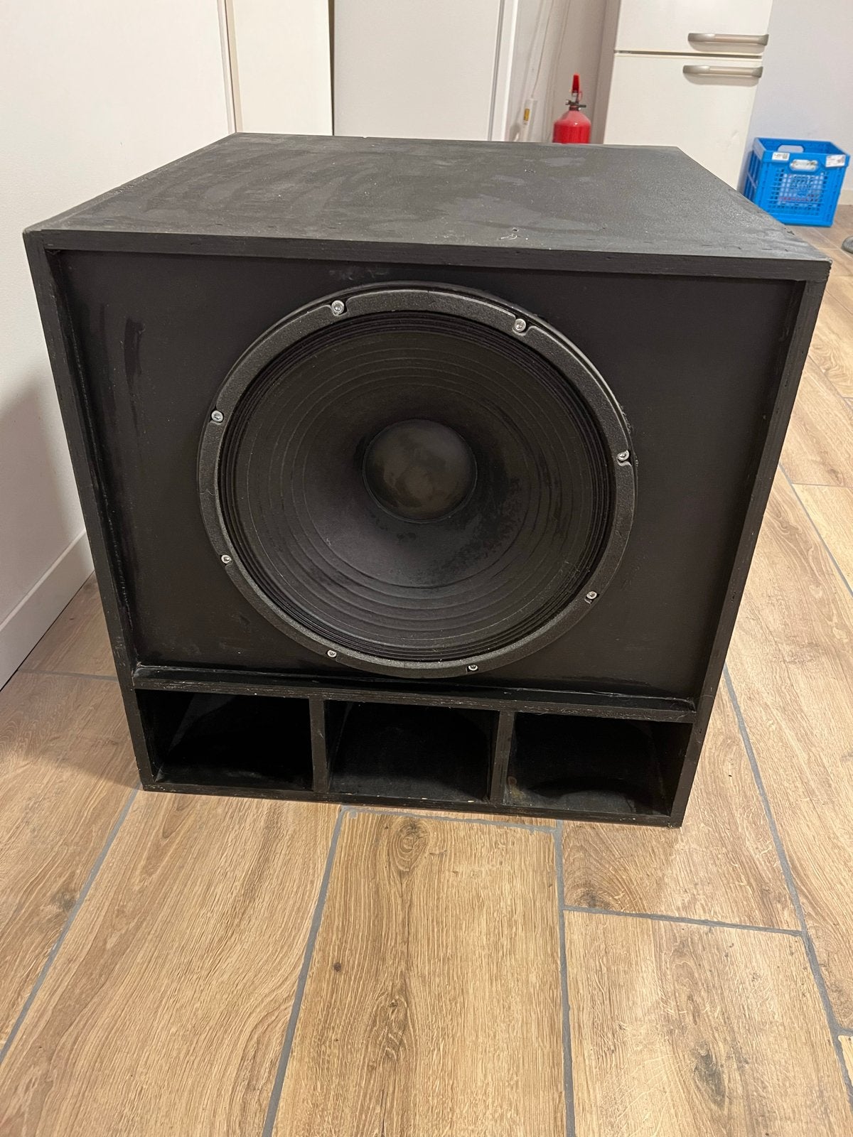 Zelfbouw - 15” Subwoofer ingebouwde versterker, Audio, Tv en Foto, Luidsprekers, Gebruikt, Subwoofer, Basreflex, Ophalen