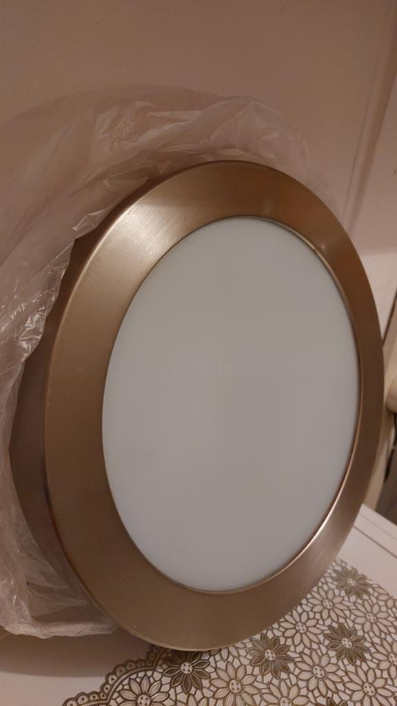 Moderne plafondlamp - Goudkleurig, in goede staat, Huis en Inrichting, Lampen | Plafondlampen, Ophalen of Verzenden, Gebruikt