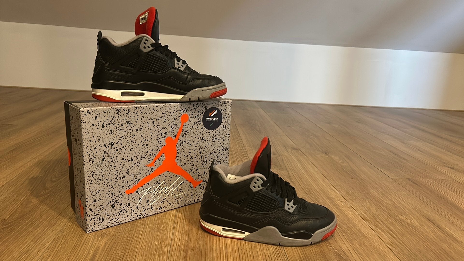 Nike Air Jordan 4 Retro Black Red sneakers maat 37,5, Gebruikt, Ophalen of Verzenden, Jongen of Meisje, Sportschoenen
