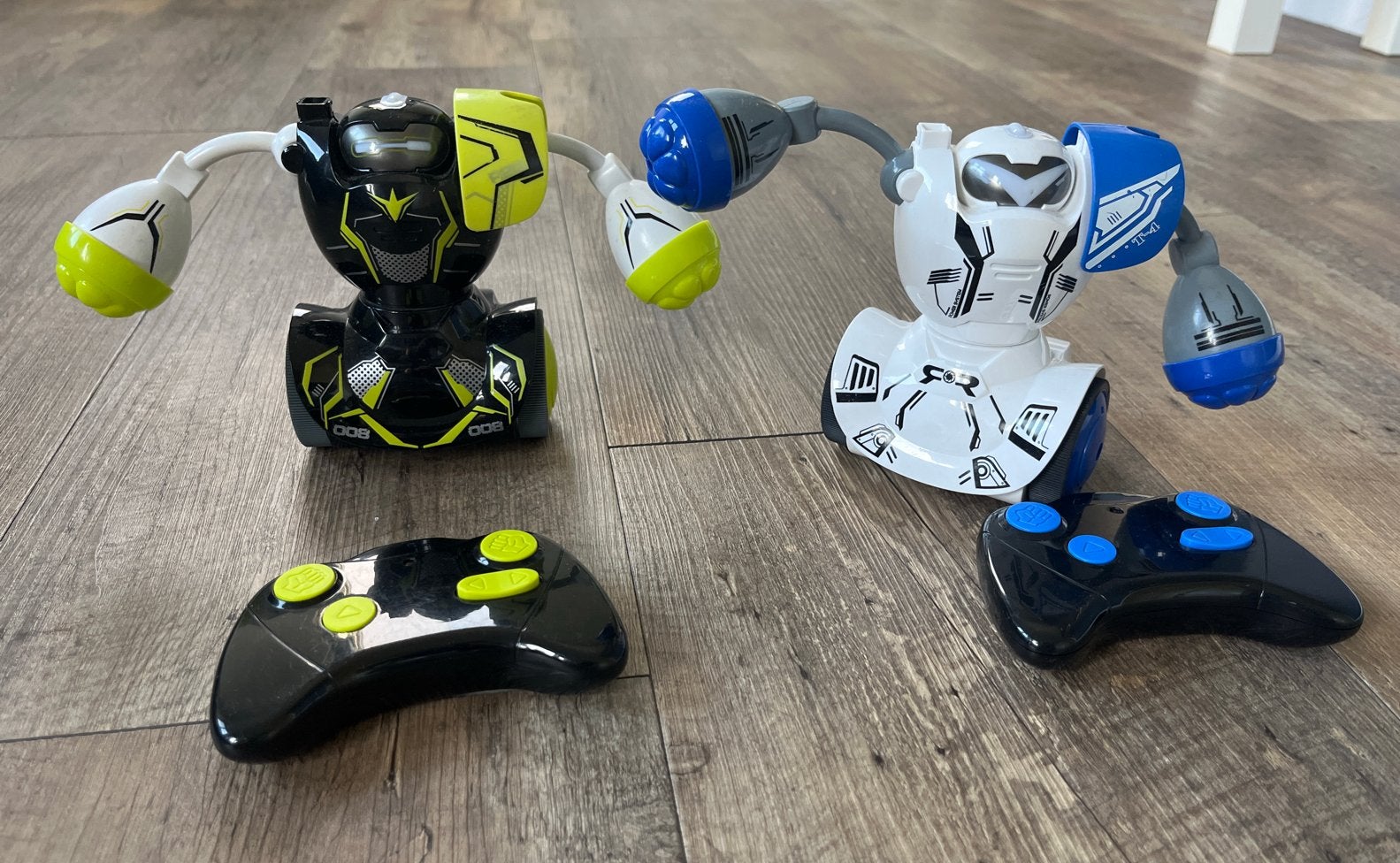 Silverlit Gevechtsrobots - Set van 2 met controllers, Ophalen of Verzenden, Gebruikt
