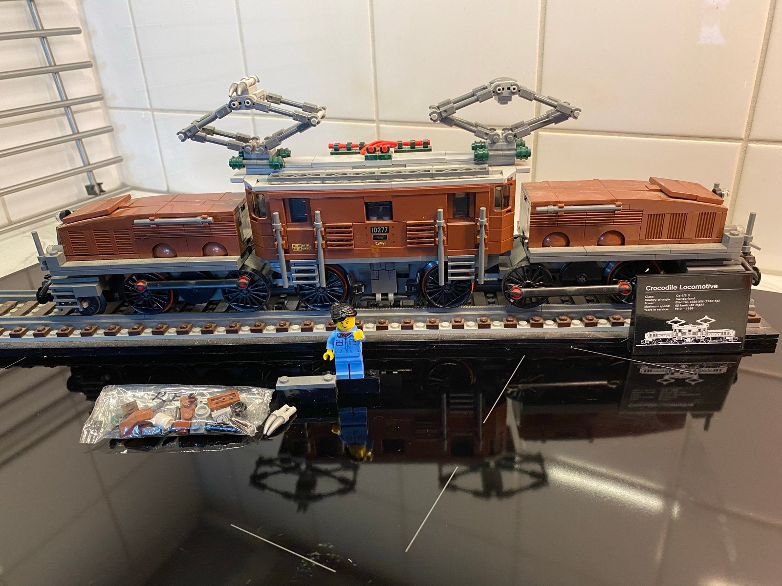 Lego Krokodil Locomotief met 4 dozen rails, Lego, Ophalen of Verzenden, Zo goed als nieuw, Compleet