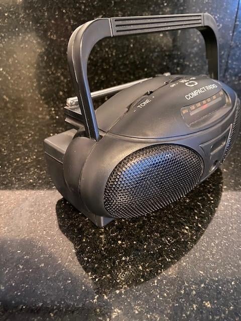 vintage retro compact draagbare radio FM model 9333 nieuw, Ophalen of Verzenden, Nieuw, Transistorradio