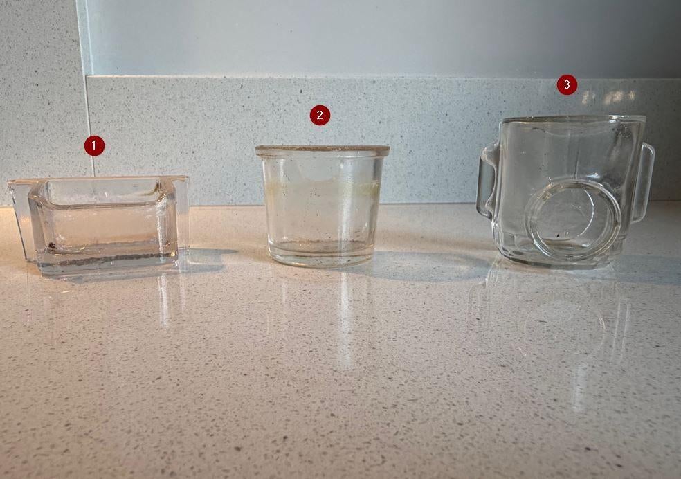 Oude glazen drink/voeder bakjes voor vogels., Dieren en Toebehoren, Ophalen of Verzenden, Gebruikt, Eten en Drinken