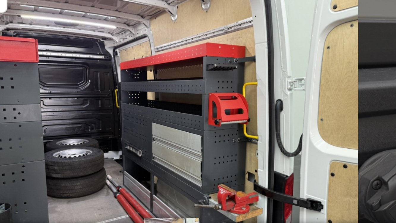 Wurth bus inrichting staal, Ophalen, Zo goed als nieuw