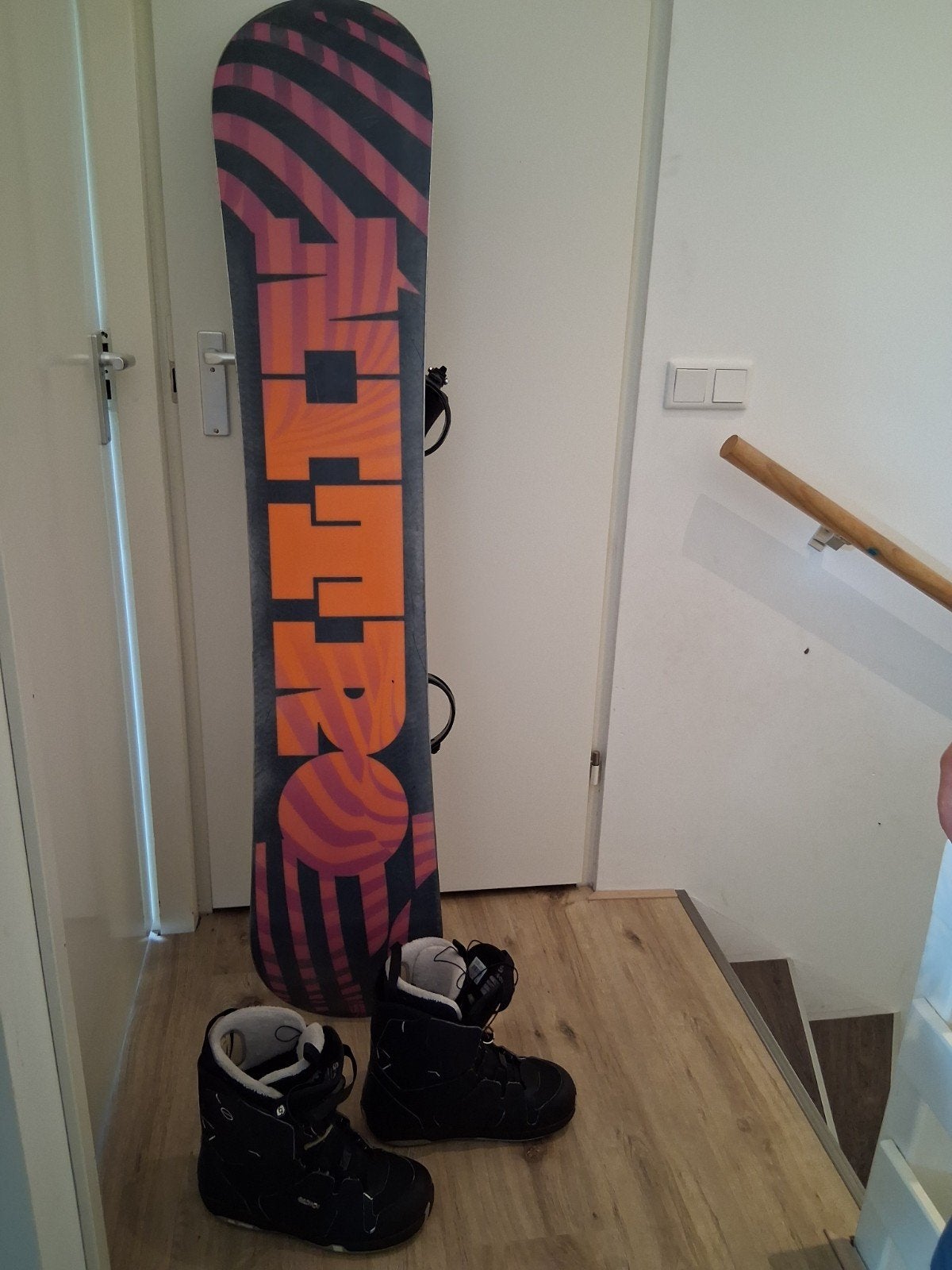 Nitro snowboard set: Board, bindingen en schoenen (maat 43/4, Sport en Fitness, Snowboarden, Ophalen, Gebruikt, Board