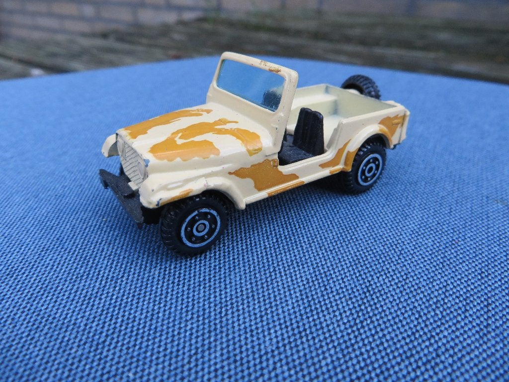 Made in China No 1608 Leger Jeep CJ-5, Ophalen of Verzenden, Gebruikt, Auto