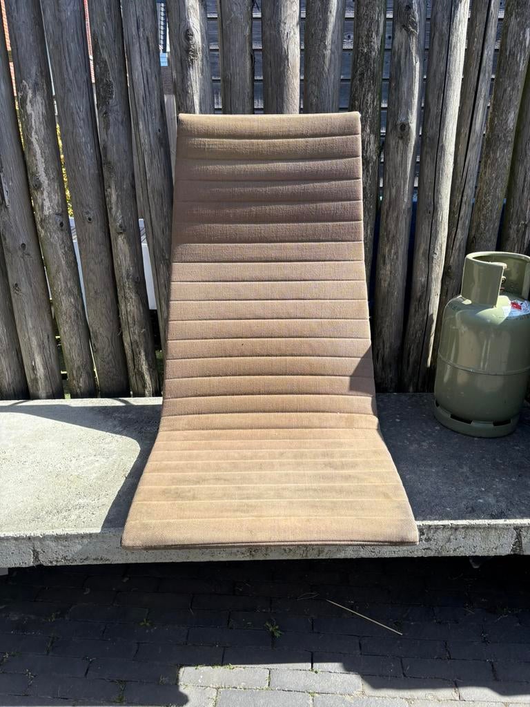 Eames ea fauteuil zitting opknapper, Huis en Inrichting, Fauteuils, Ophalen, Gebruikt, 75 tot 100 cm, Eames