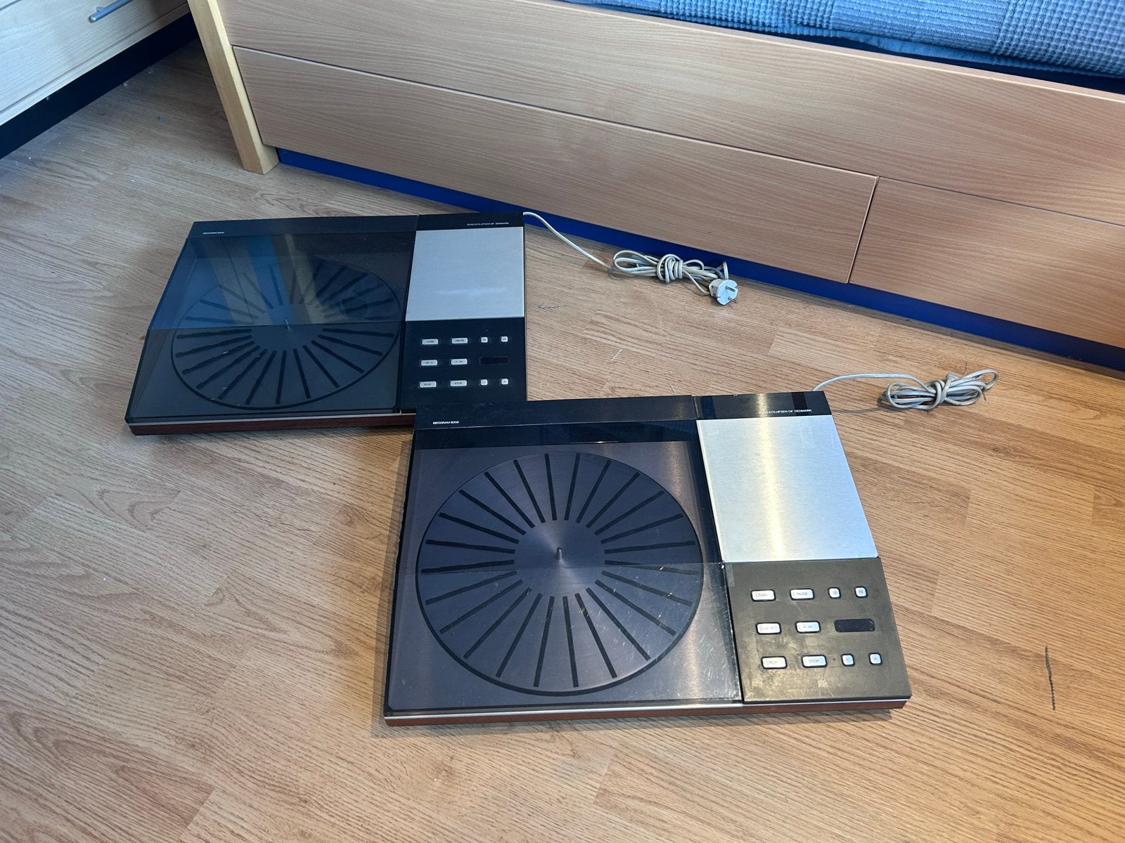 Twee defecte Bang & Olufsen Beogram 8000 platenspelers, Automatisch, Platenspeler, Niet werkend, Ophalen