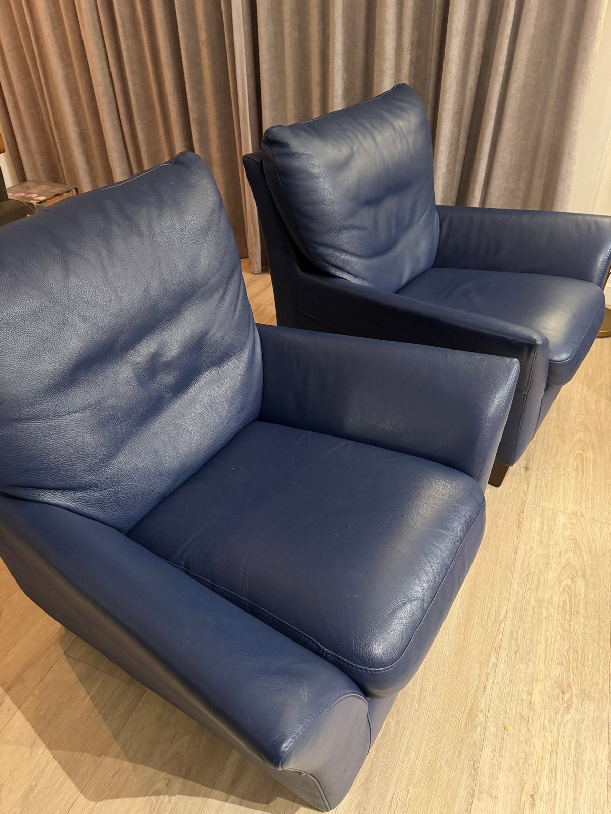 2 leren stoelen - Gratis, Ophalen, Gebruikt, Leer, 75 tot 100 cm