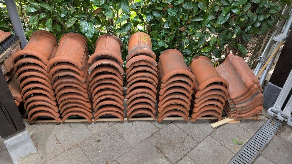 Nokvorsten vorsten nokpannen dakpannen, Ophalen, Gebruikt, Steen of Klei, 5 tot 10 m²