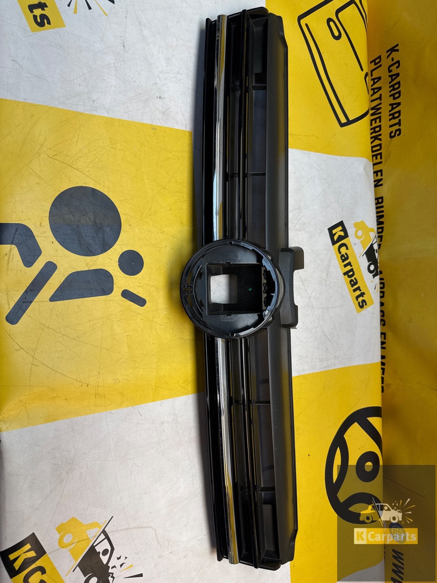 VW GOLF 7 FACELIFT GRILLE CHROME HOOGGLANS ZWART ACC 5G08536, Info@fabrikant.eu, Ophalen of Verzenden, Bumper, Fabrikant BV