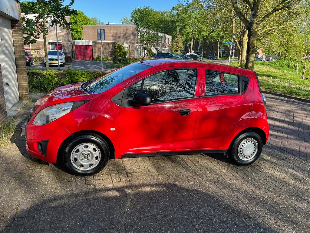 Chevrolet Spark 1.0 2012 APK '27 Nwe koppeling GEEN BI-Fuel!, Auto's, Voorwielaandrijving, Stof, 4 cilinders, ABS