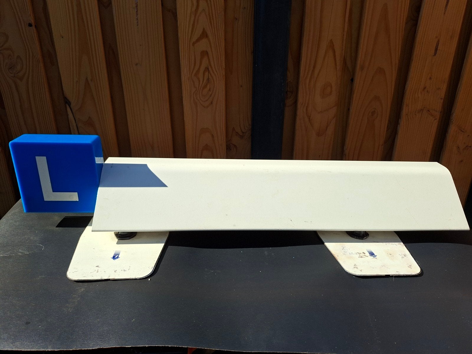 Dakbord Lesauto. Magneetvoet Daknaambord., Ophalen