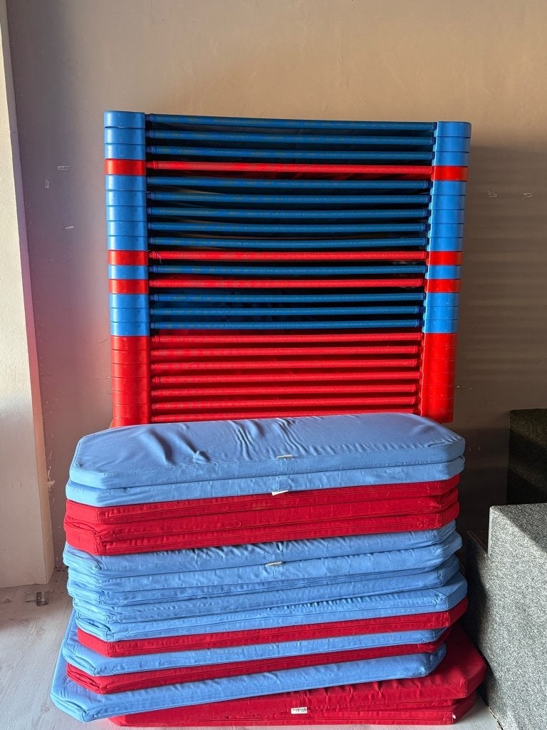 Stretcher kinderopvang, Ophalen, Gebruikt, 180 cm of meer, Minder dan 70 cm