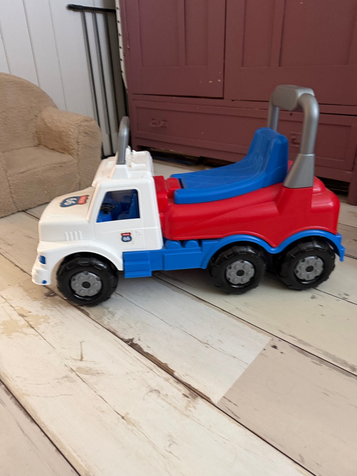 Stoere loopauto vrachtwagen voor kinderen, Kinderen en Baby's, Speelgoed | Buiten | Voertuigen en Loopfietsen, Ophalen, Gebruikt